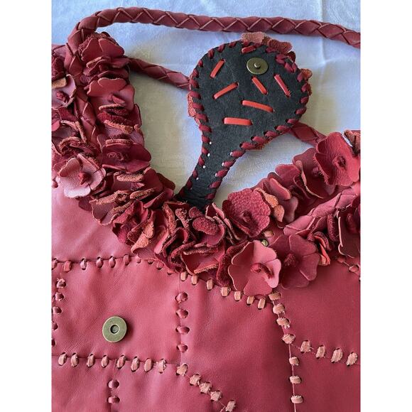 Wabags Genuine Leather Appliqué Flower Tote Handbag Red 3 D Design Shoulder Bag - Picture 4 of 10